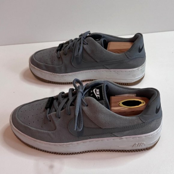Nike Air Force 1 Sage Low Cool Grey Womens Size 9 - Picture 6 of 10
